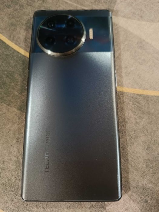 Продам Tecno Spark 20 Pro Plus  16/256gb. оригинал , цвет синий .