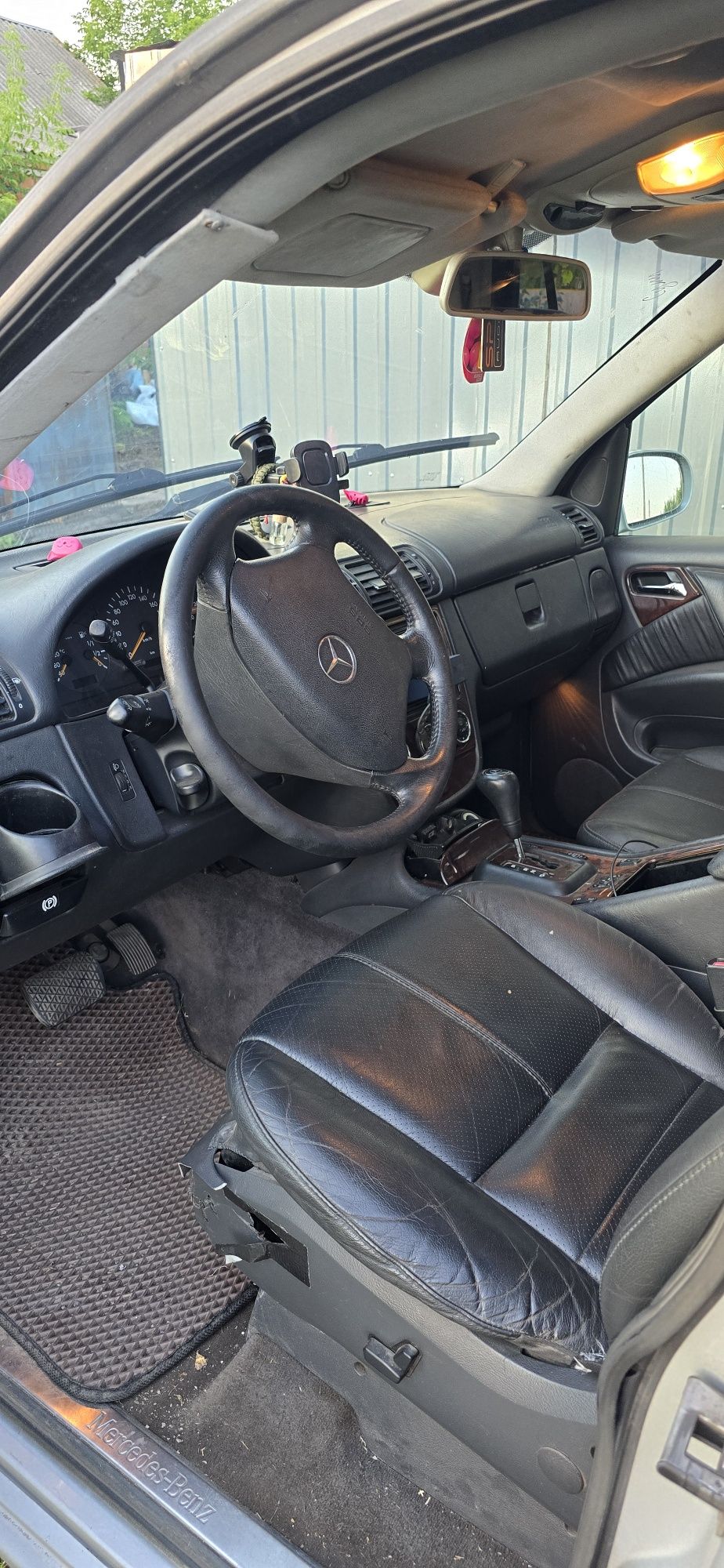 Мерседес мл 270 cdi 2.7 дизель