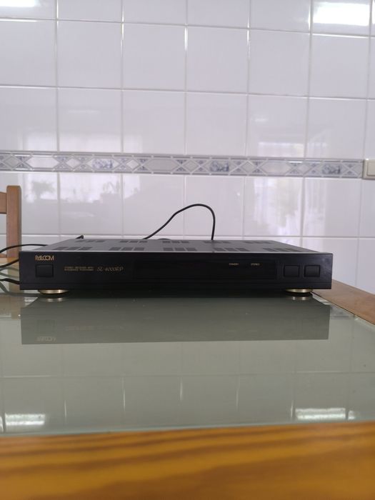 Box para TV e canais estrangeiros