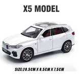 Модель BMW Х5 премиум класа из сплава 1:24 звуком и светом