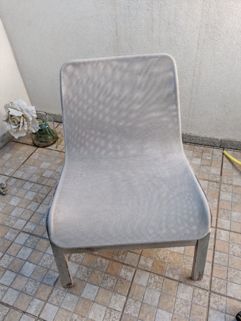 Cadeira madeira e tecido IKEA