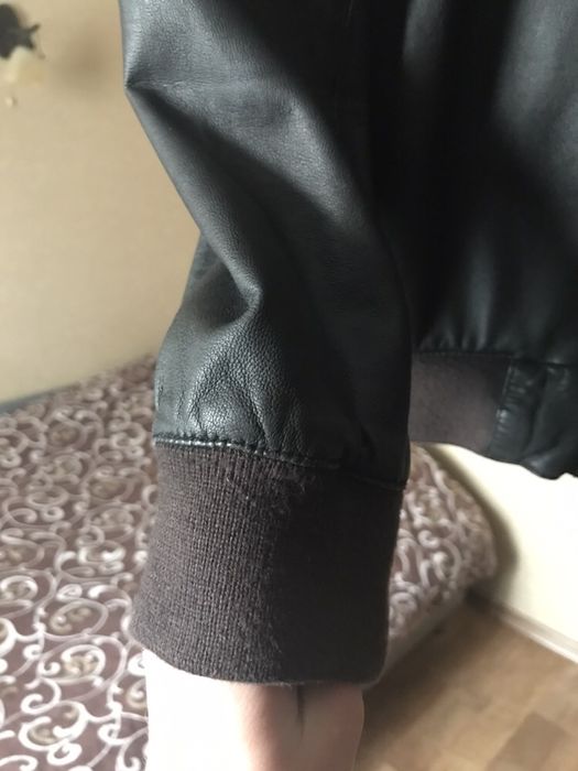 Кожаная куртка Zara S
