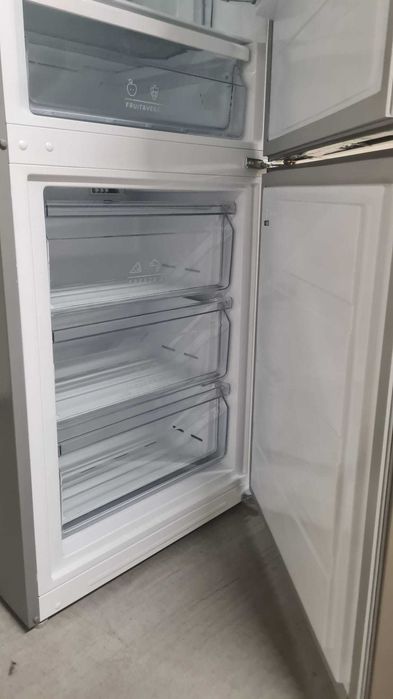 Frigorifico combinado Teka NFL 342 C - NOVO -SEM USO.