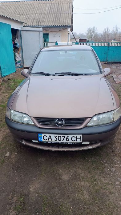 Opel Vectra b, Опель Вектра Б, 1.6 газ, бензин