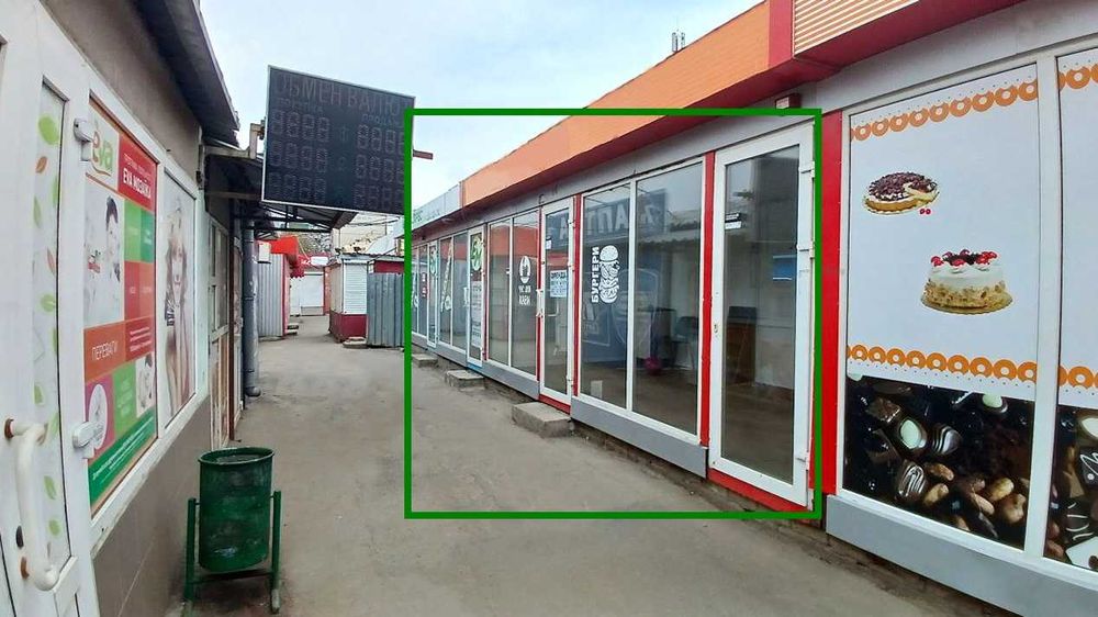 Продаж м. Студентська біля входу 36 м2 вода