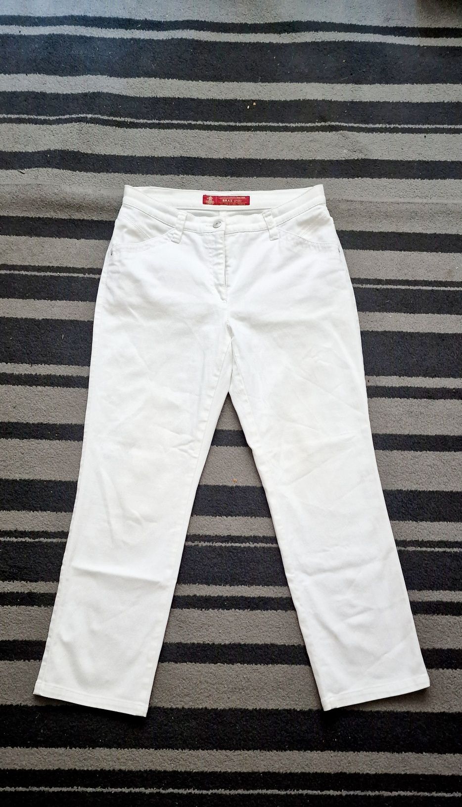 Spodnie damskie -białe