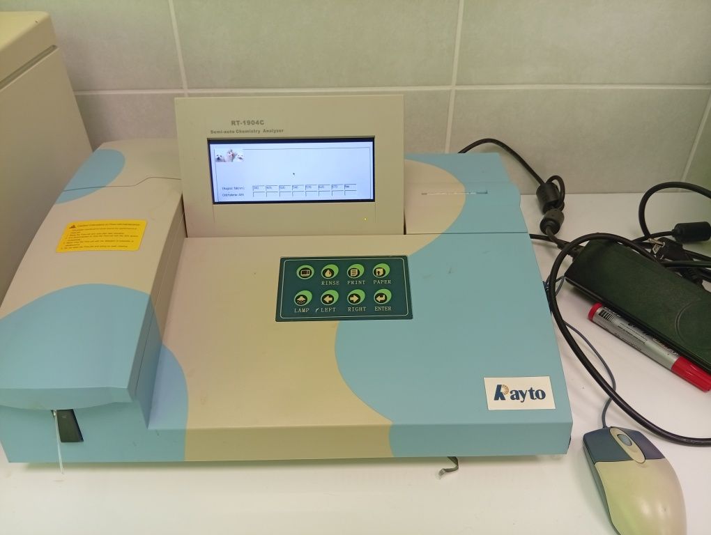 Analizator Biochemiczny RT-1904C