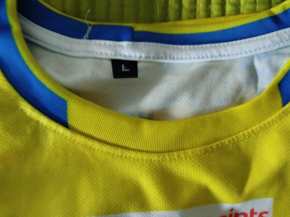 Camisolas oficial do Kerala Blasters