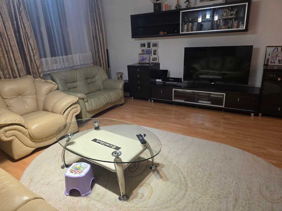 Продам двоповерховий будинок 260 кв м