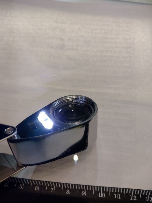 Лупа ювелирная с подсветкой. Оригинал. Недорого.