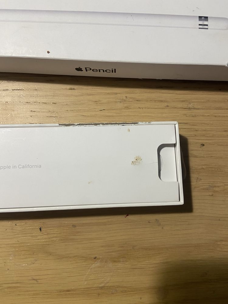 Apple pencil 1 bez gwarancji jak nowy tylko pudelko uszkodzone