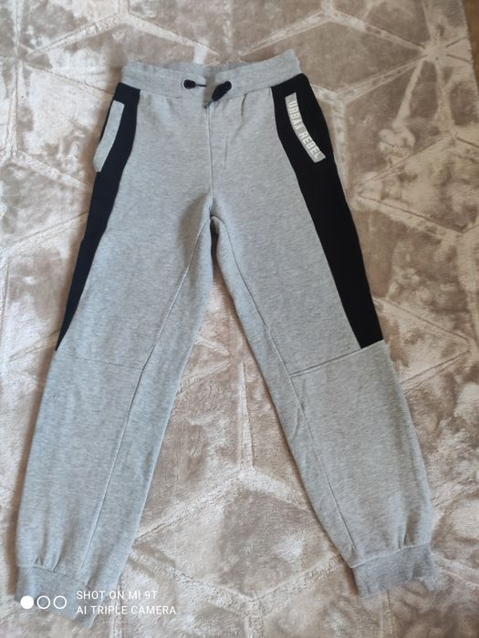 2 pary dresów chłopięcych r.152