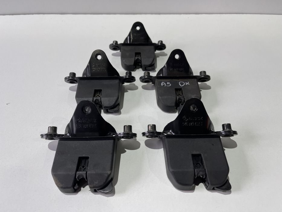 Замок на ляду Шкода А5 замок на кришку багажника Skoda A5