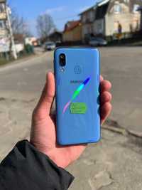 Телефон Samsung Galaxy A40 4/64gb