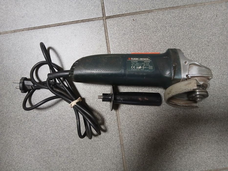 Szlifierka kątowa Black Decker 680W
