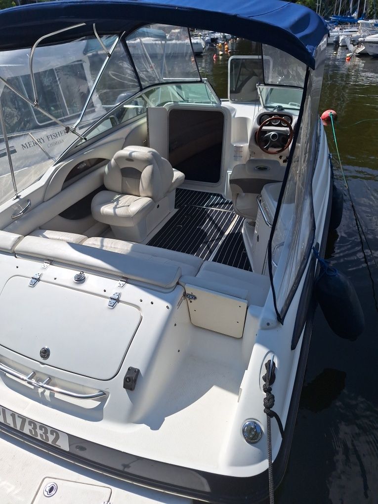Łódź kabinowa Chaparral 215 SSI stan BDB zadbana Volvo Penta 4.3