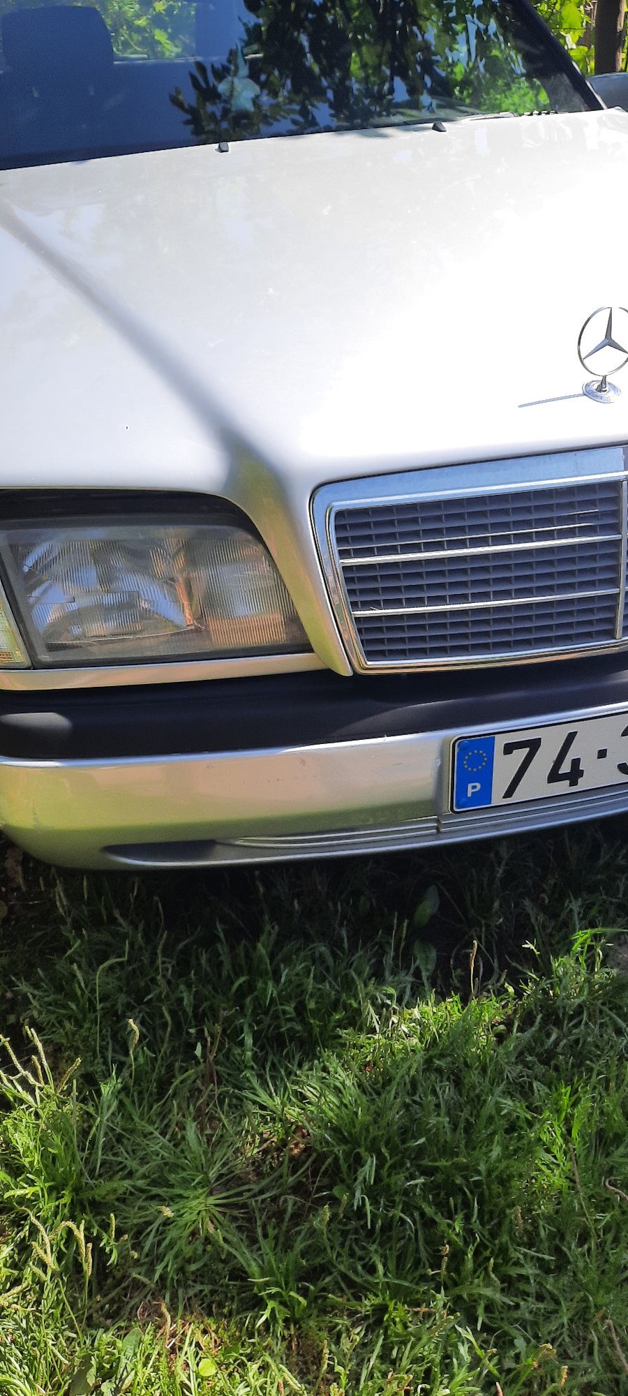 Mercedes C 200 cinco lugares.