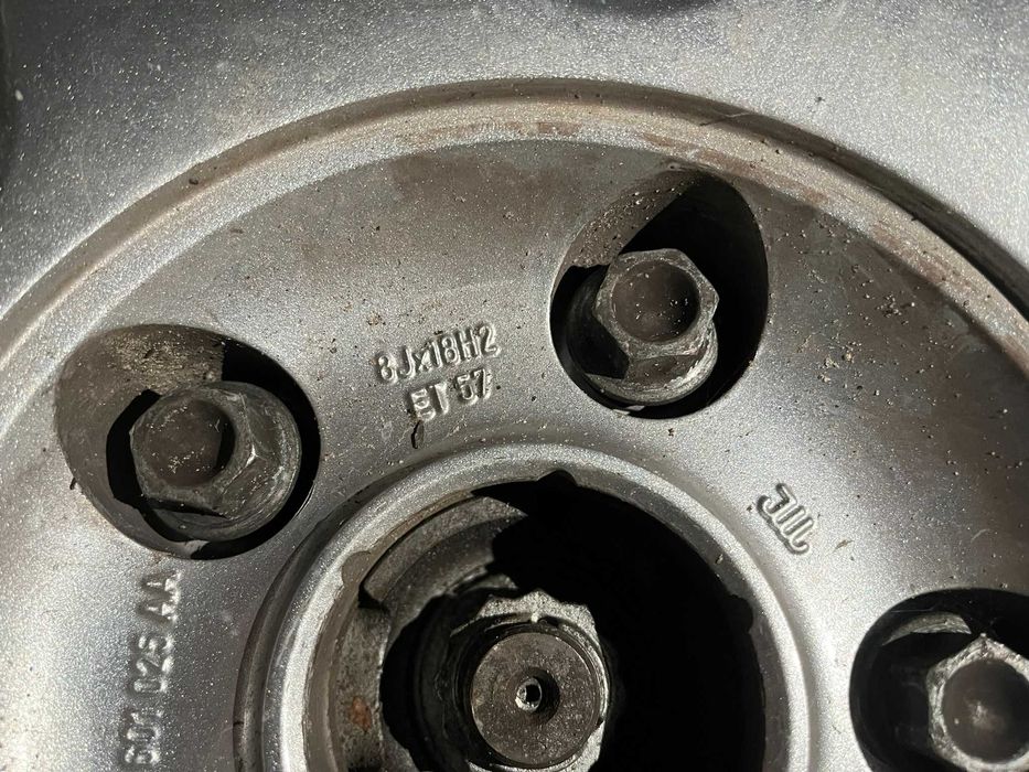 Легкосплавні диски R18 8J 5*130 ET57 Volkswagen Touareg Audi Q Porsche