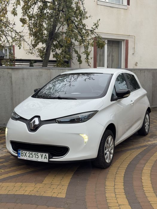 Renault Zoe 2015Piк 22квт запас 140км