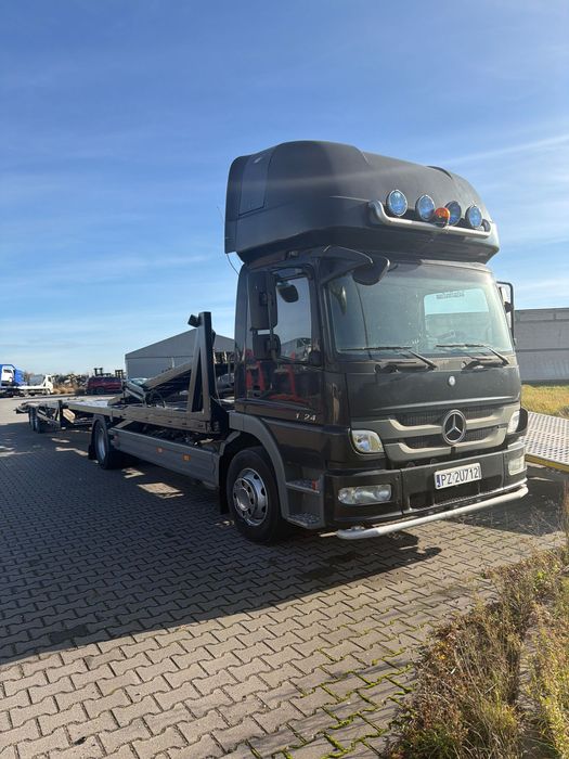 Autotransporter Laweta Pomoc drogowa Atego