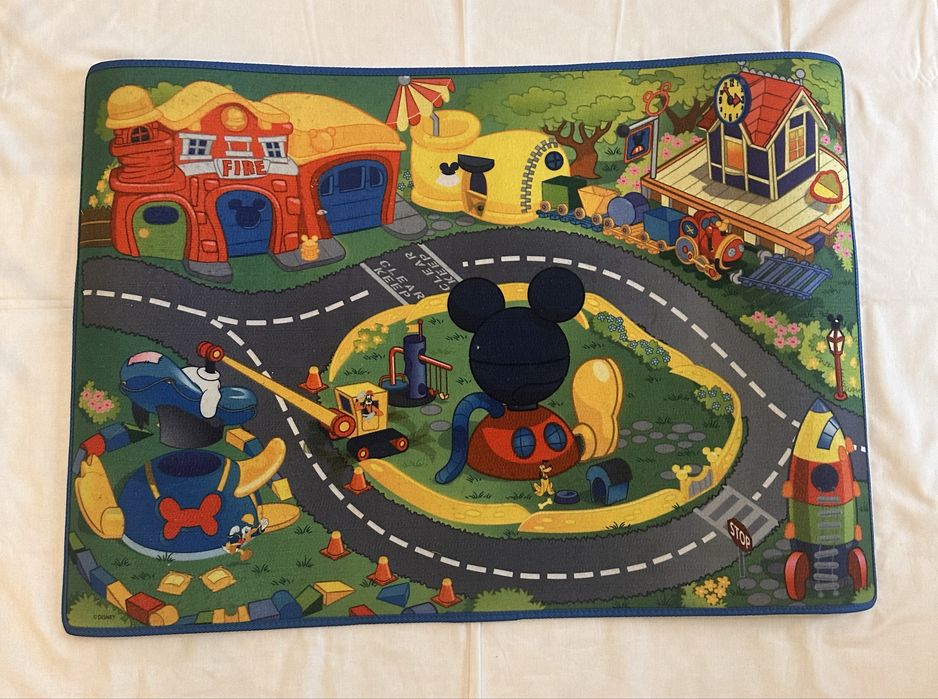 Чудовий килимок дл мандрівки