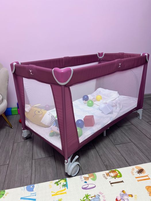 Продам манеж в отличном состоянии