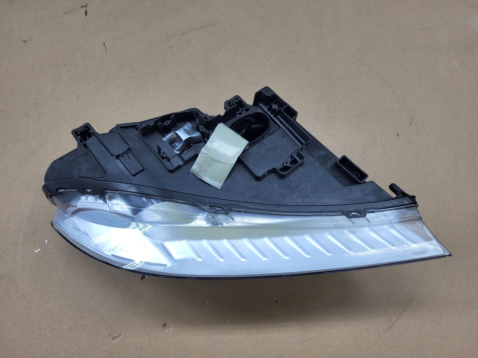 Volvo V70 III 2007 -2016 lampa lewa przednia OEM