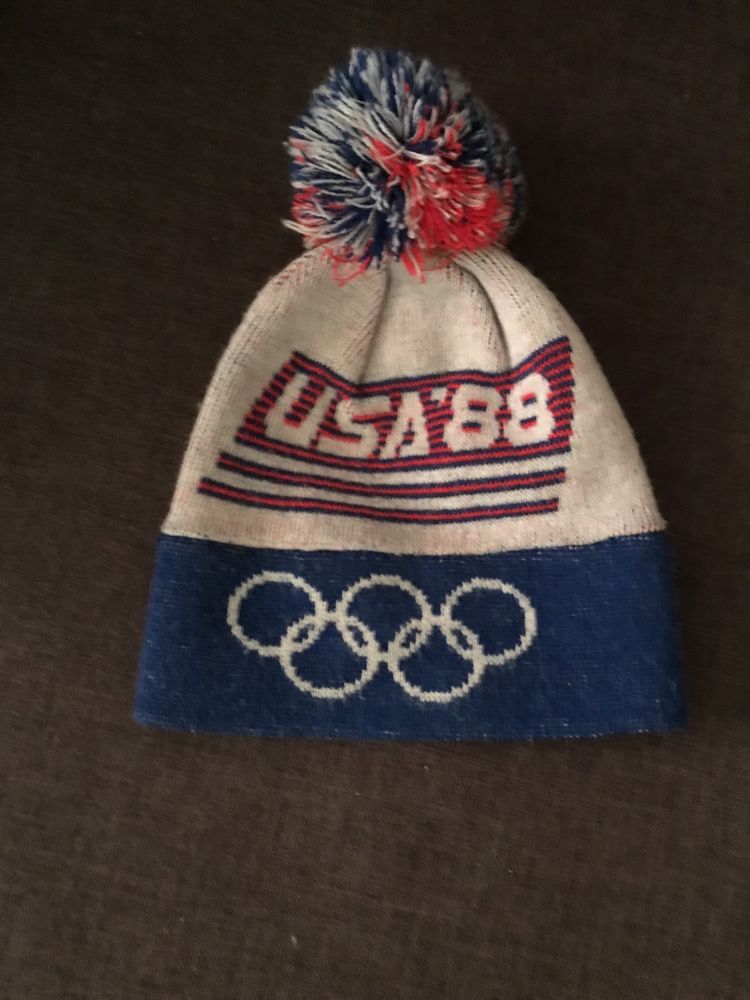 Спортивна вінтажна зимова шапка USA 88
