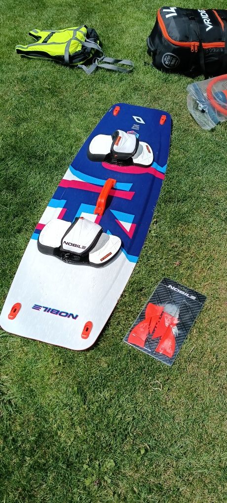 Kitesurfing latawiec Nobile Vride 14m + bar nobile + deska Nobile