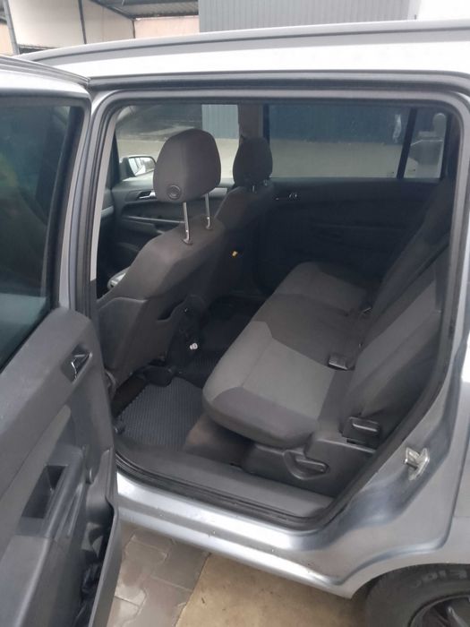 продам Opel Zafira B
