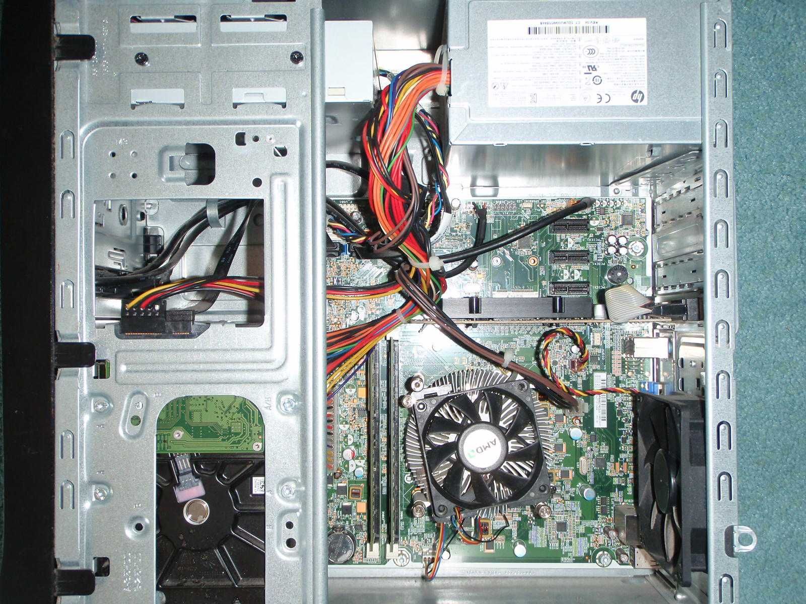 Komputer HP Intel Core I3 3.40GHz, 500GB  NVIDIA GeForce210