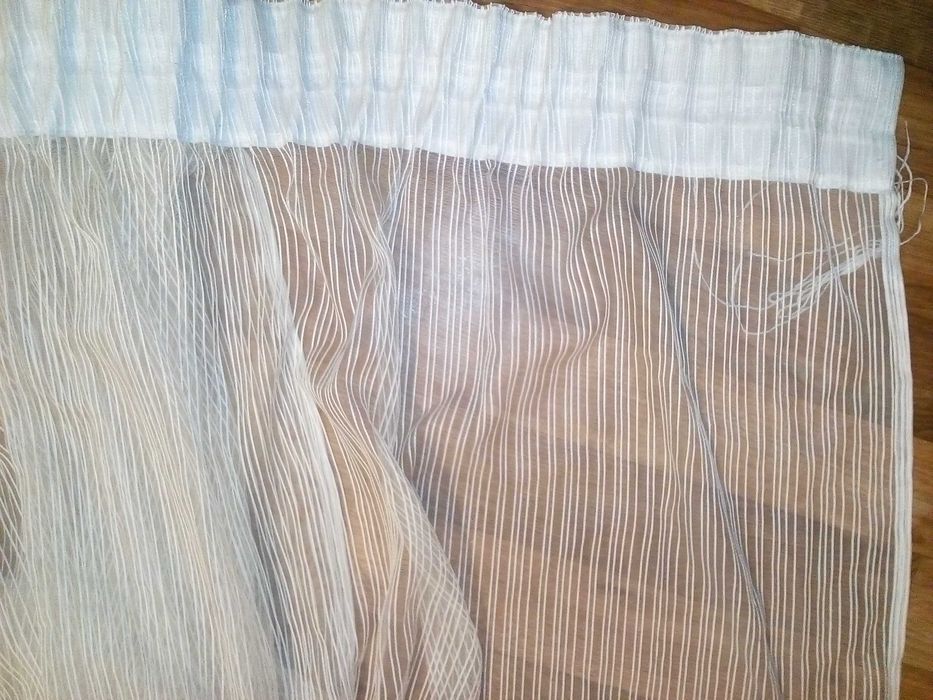 тюль б/у белого цвета в полоску 200*158 см