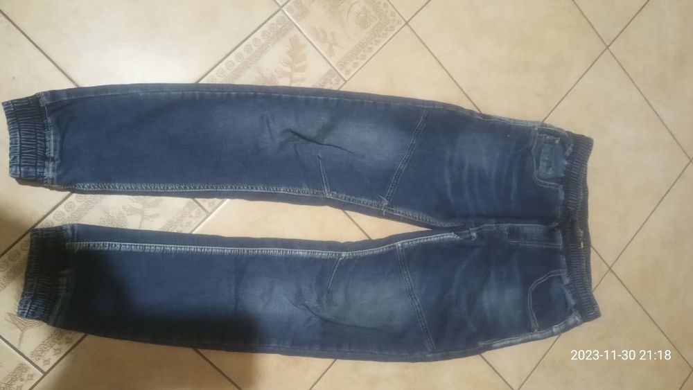 Dżinsy chłopięce 158