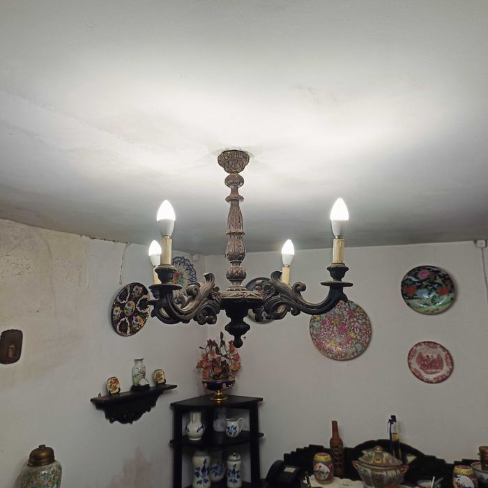 Candelabro antigo com cinco braços