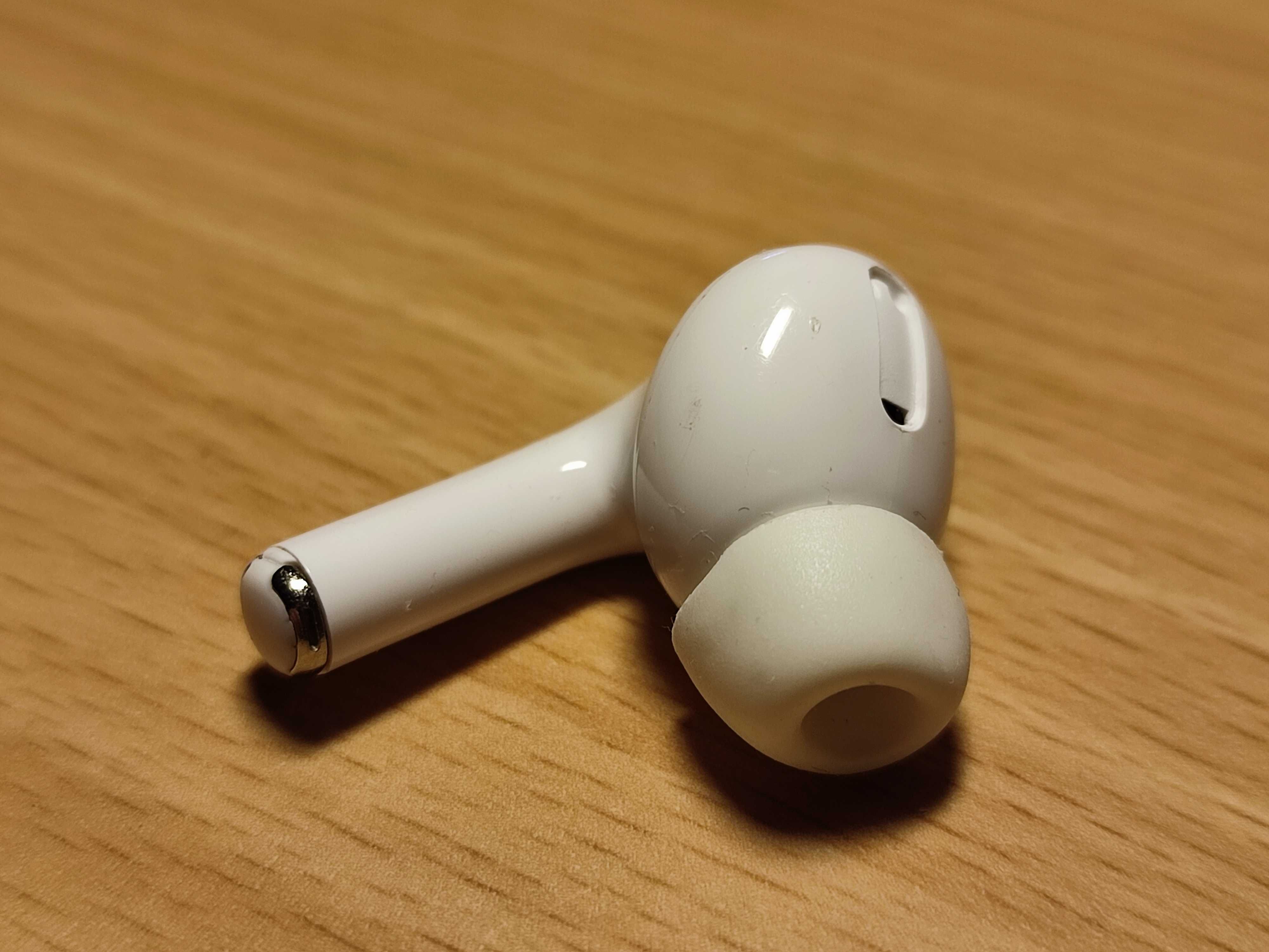 Наушник Apple AirPods Pro ЛЕВЫЙ