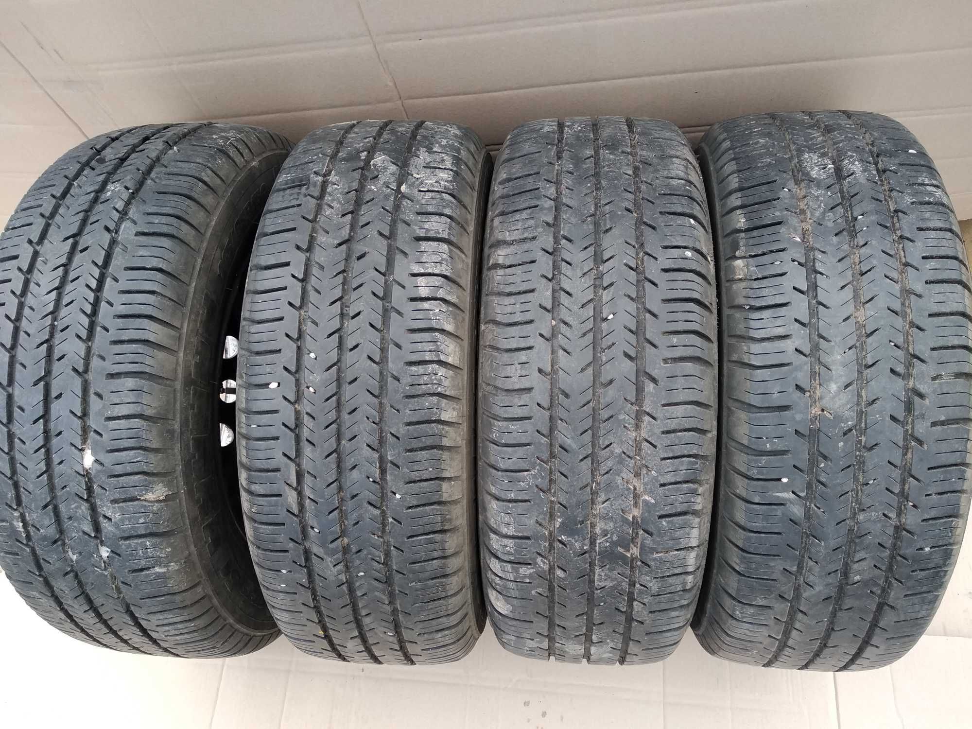 Felgi stalowe 6,5 X 15''  ET 38  felgi z oponami Michelin 215 65 R 15C