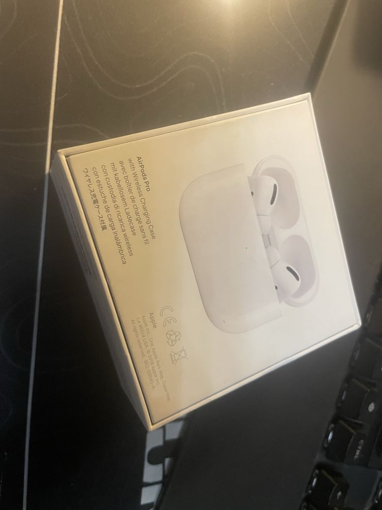 AirPods Pro 1 Gen Magsafe