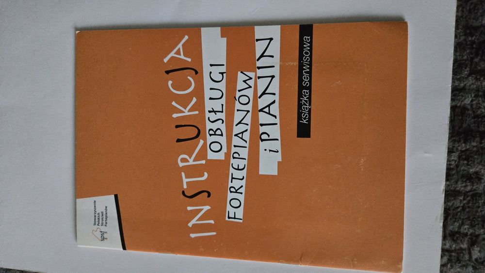 Pianino Nyland & Son Intra – białe, eleganckie, z duszą