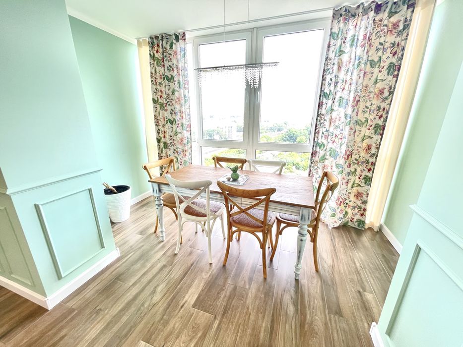 ПРОДАЖ 3 кімнатної квартири з видом на озеро