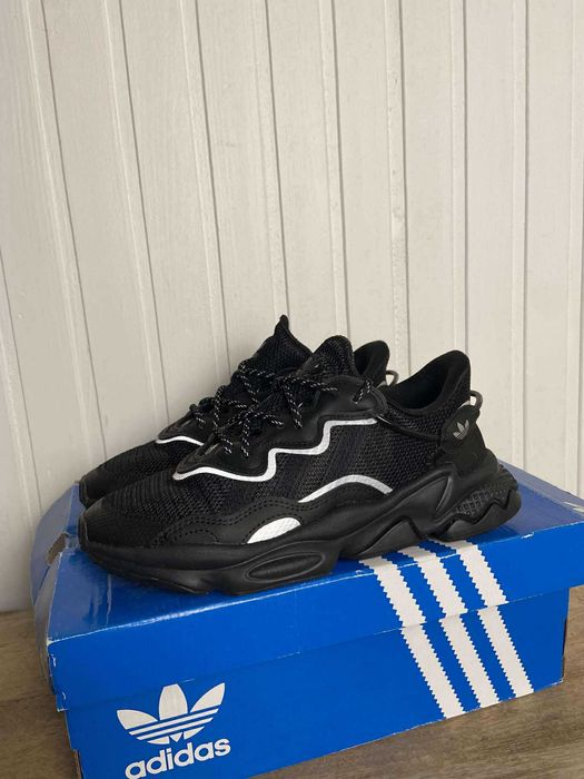 Buty damskie Adidas Ozweego czarne org odblaskowe 36
