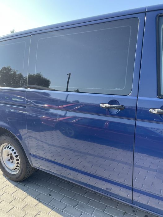 Дверка двері бокова права Volkswagen T5