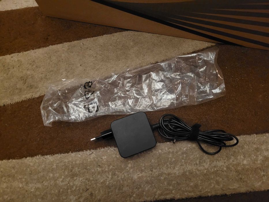 Laptop Lenovo B50-50 - Core i3, 240GB SSD, 8GB RAM, Windows 11 Komplet