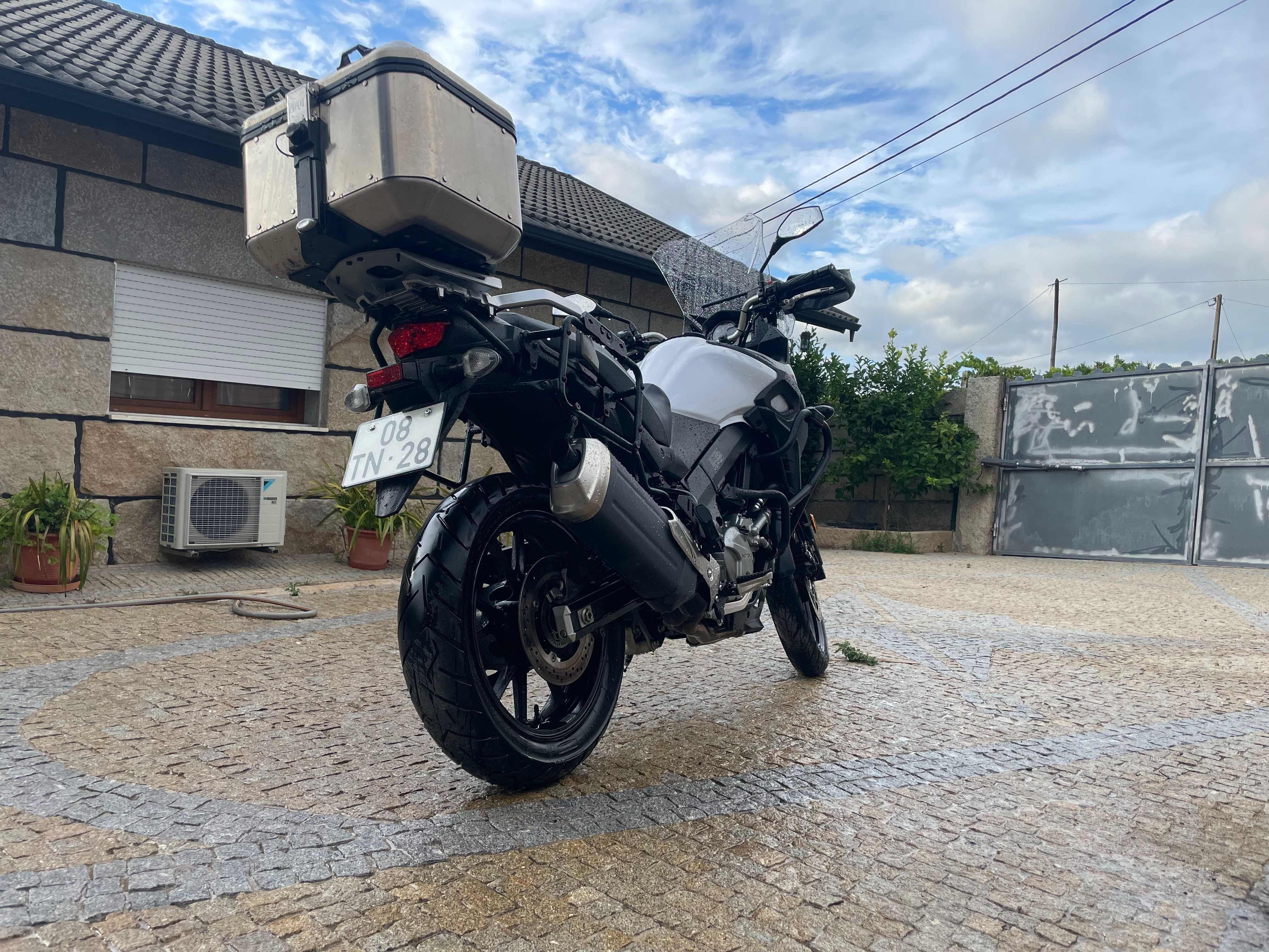 Suzuki VStrom 650 - Excelente Estado!