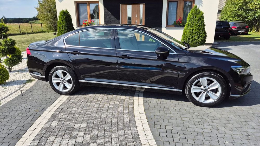 Volkswagen Passat Volkswagen Passat B8 2.0 TDI DSG Wersja Elegance Biała Skóra