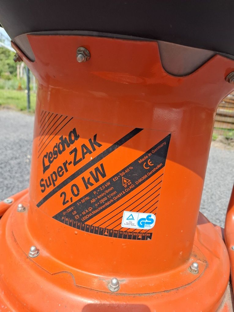 Rozdrabniacz do gałęzi Lescha 2,0kW