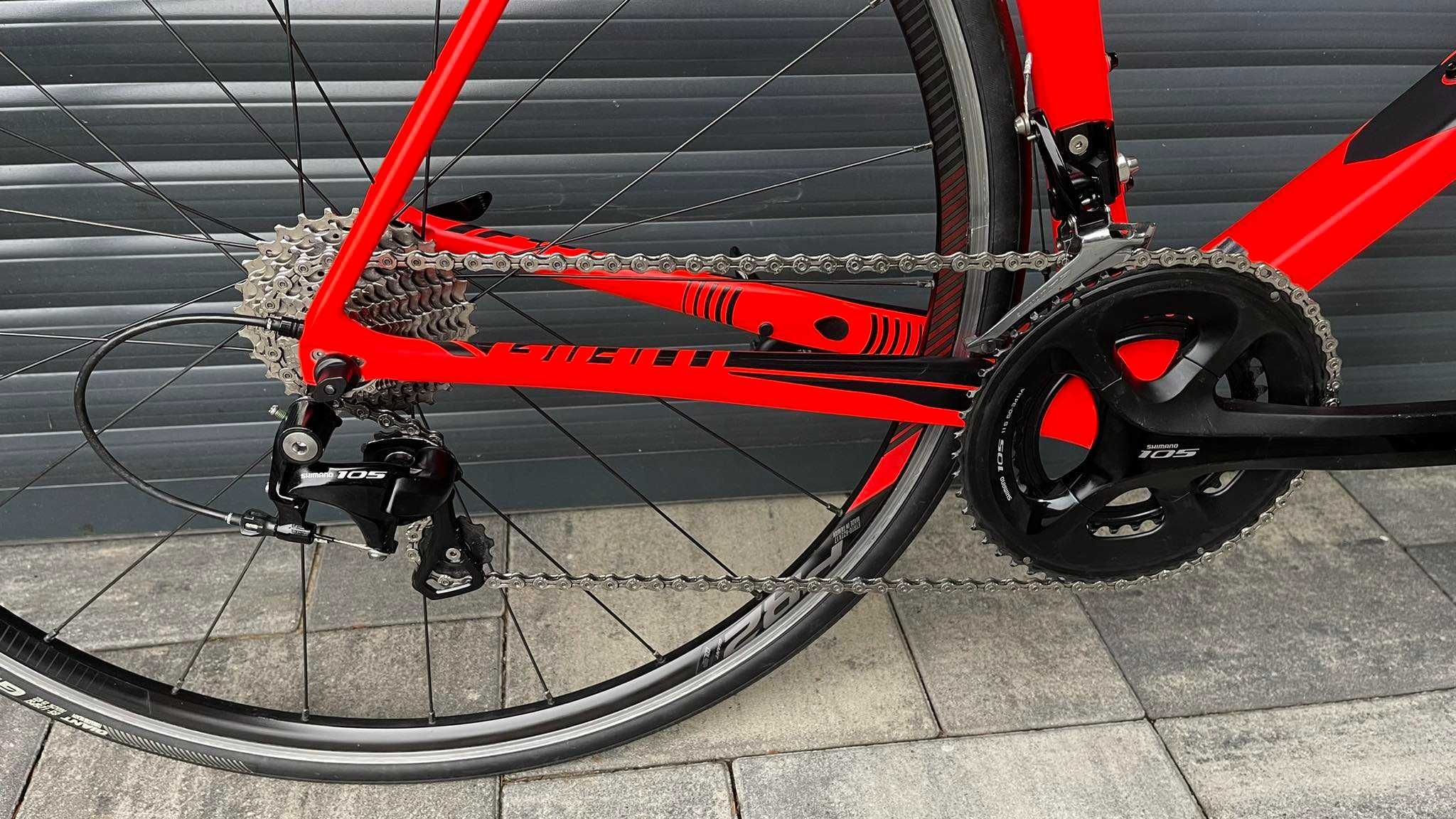 Giant Advanced  TCR 2 carbon Shimano 105