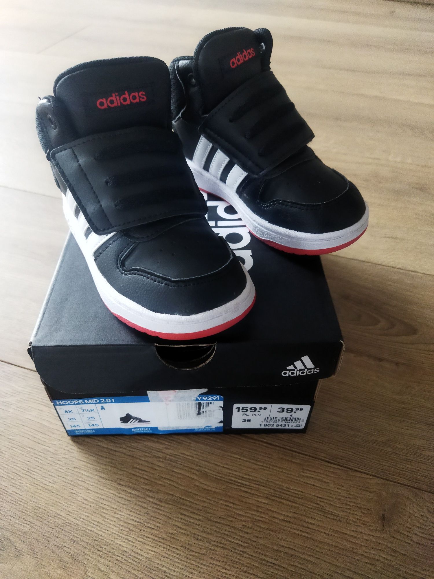 Nowe buty Adidas rozmiar 25 dla chlopca