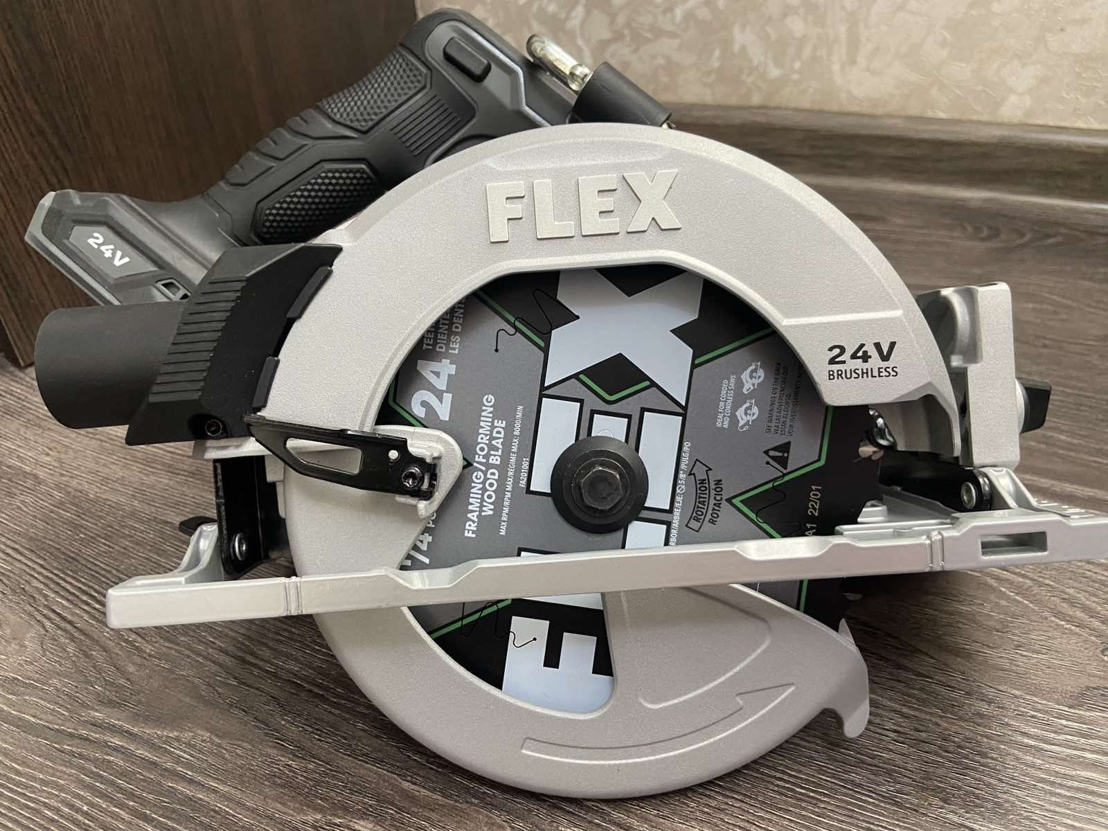 FLEX 24v Circular Saw  FX2141-1J