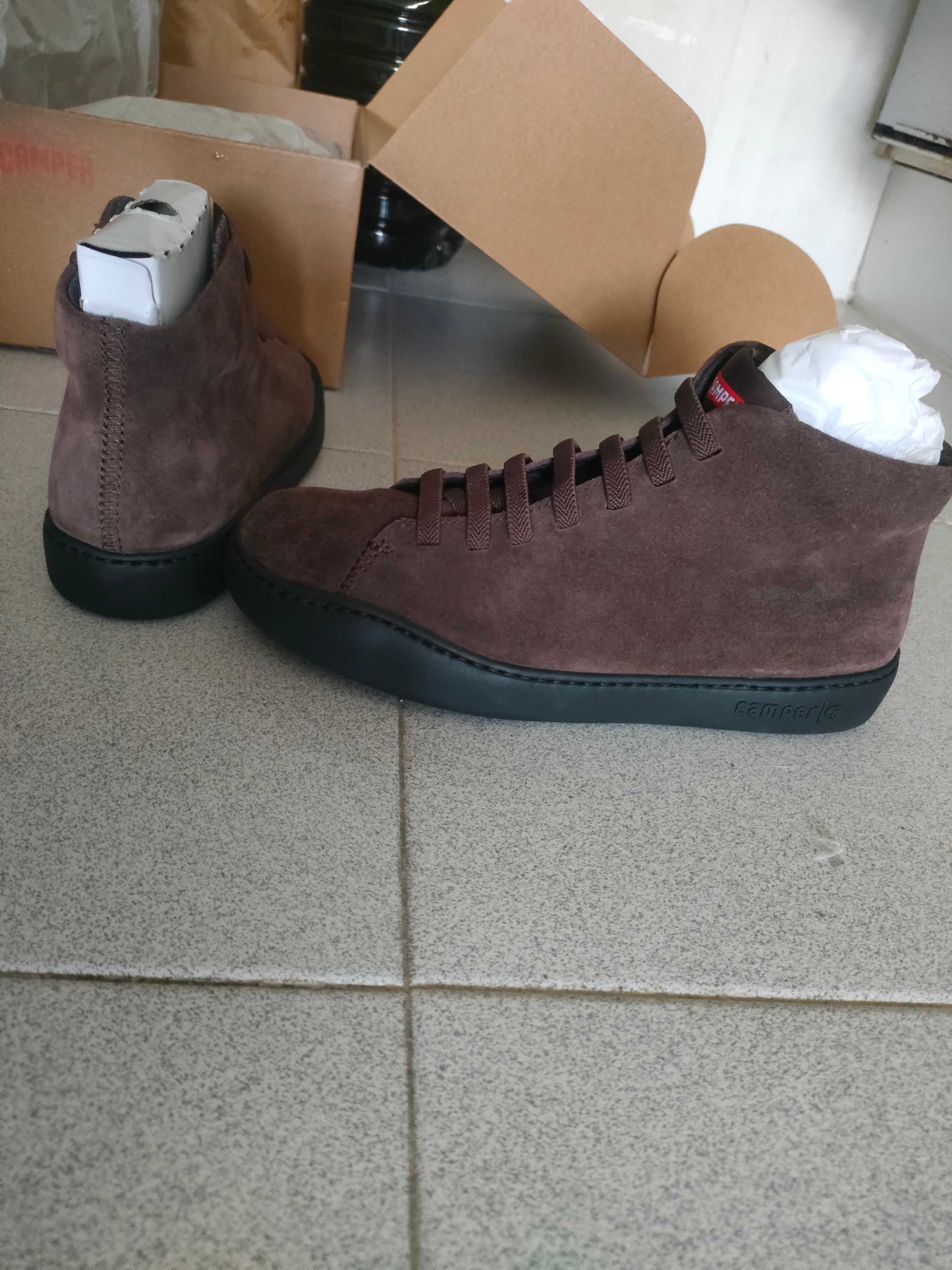 Botas Camper Touring, novas