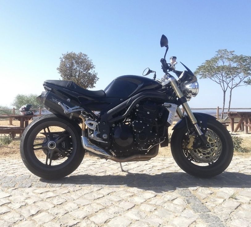 Triumph Speed Triple 1050